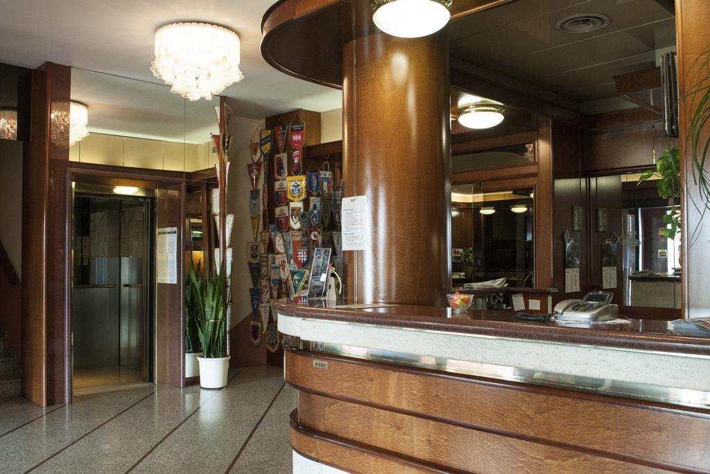 Le Gronde Hotel Cava Manara Exterior foto