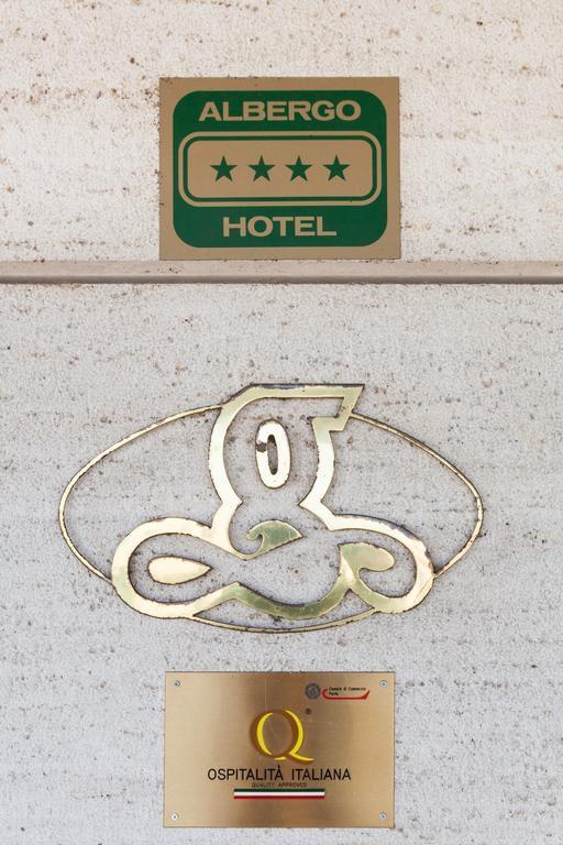 Le Gronde Hotel Cava Manara Exterior foto