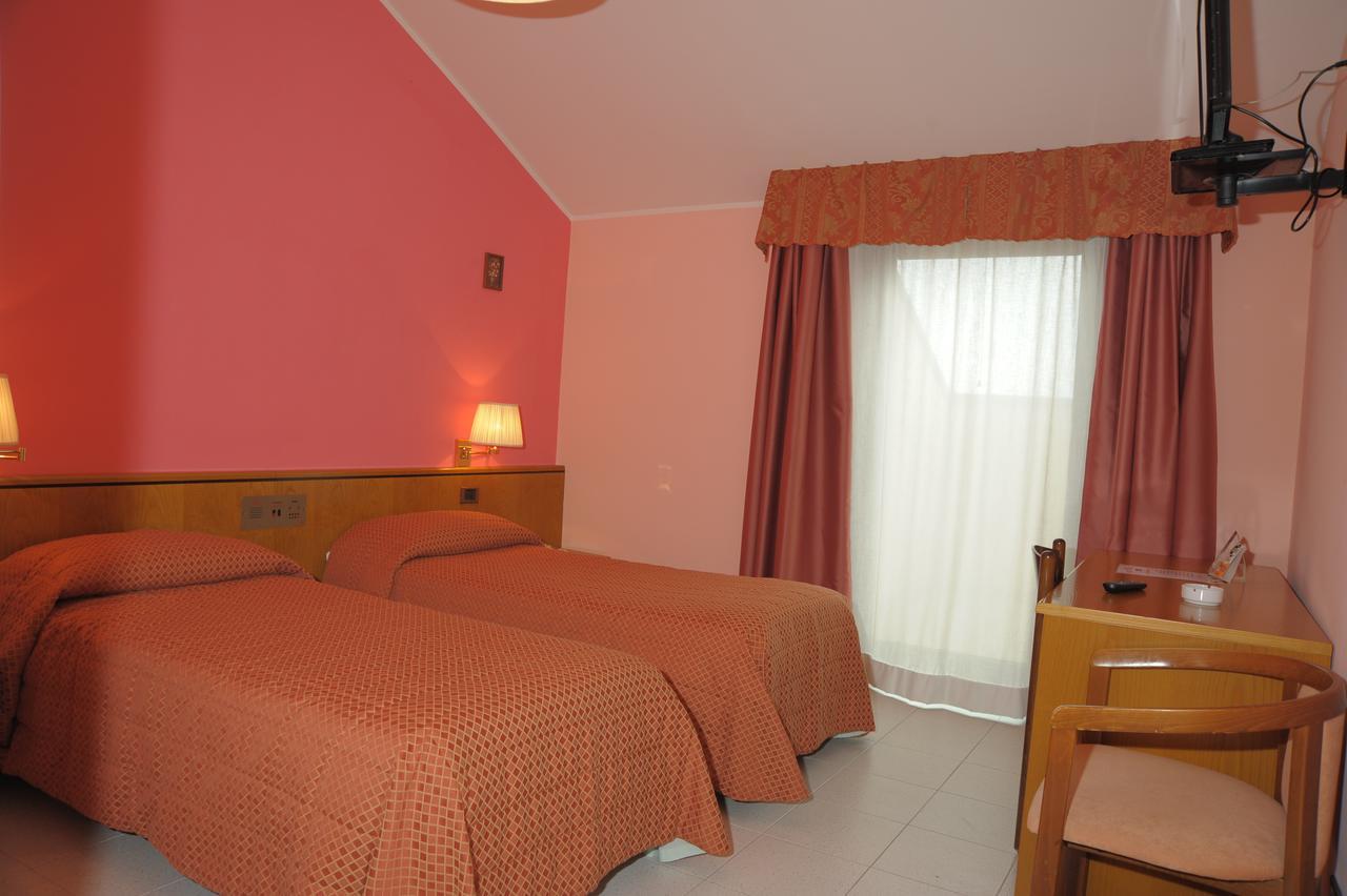 Le Gronde Hotel Cava Manara Exterior foto